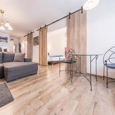 Sandra Apartment Close To Chain Bridge Budapest Exterior photo