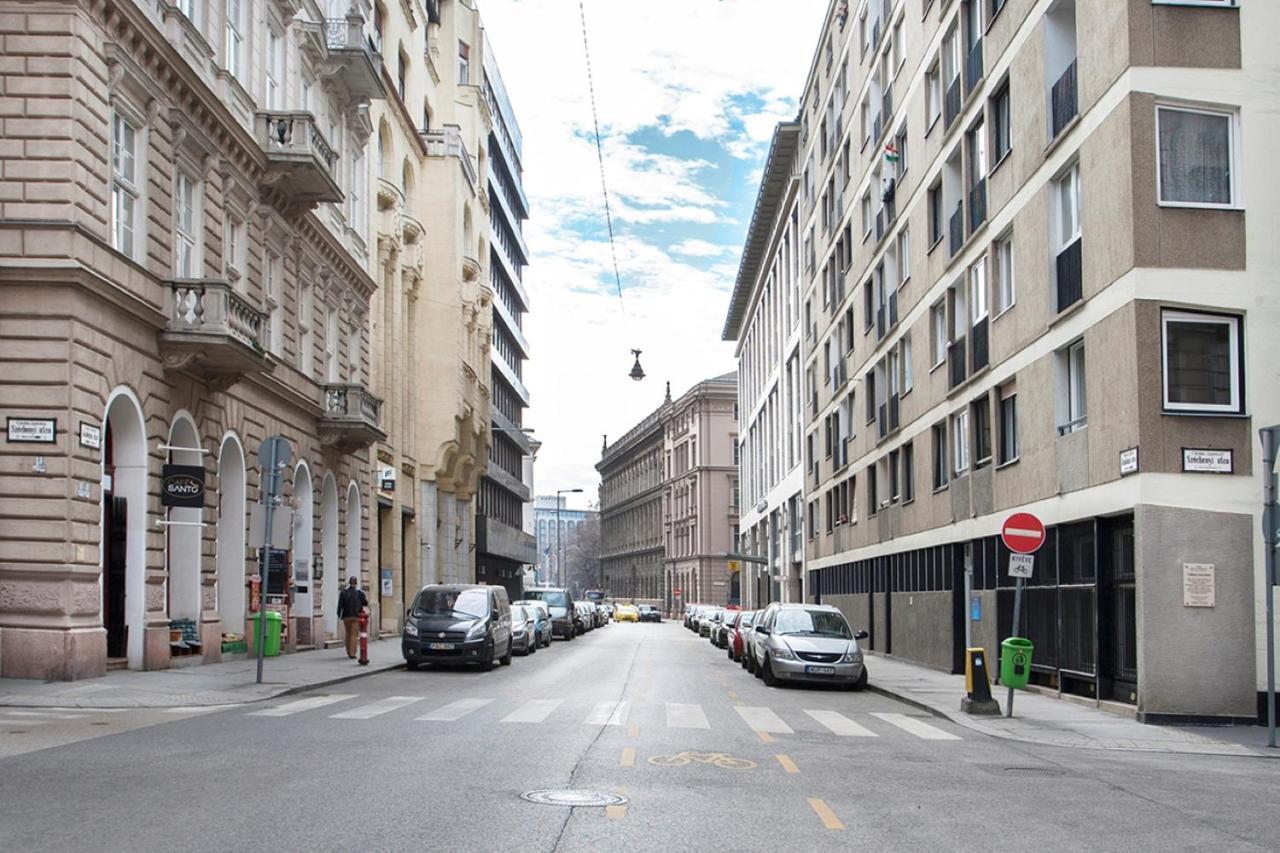 Sandra Apartment Close To Chain Bridge Budapest Exterior photo
