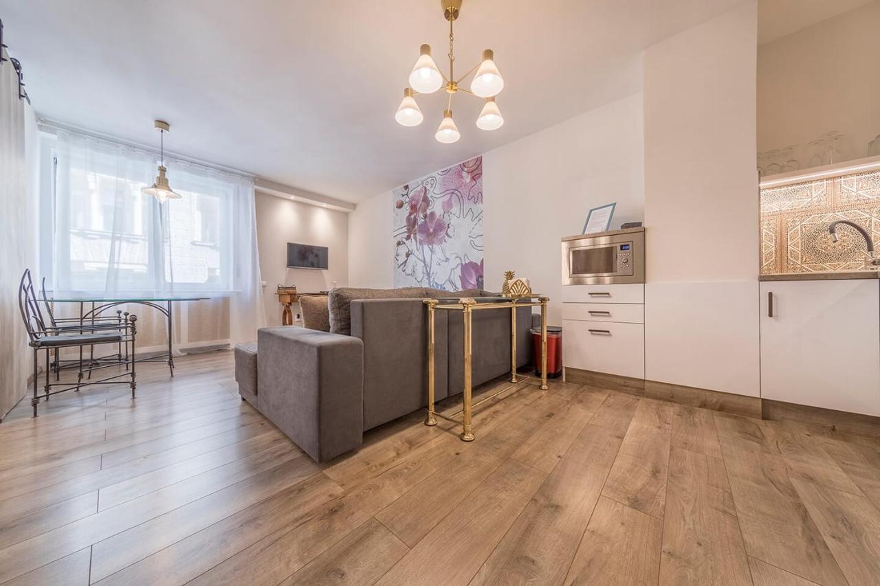 Sandra Apartment Close To Chain Bridge Budapest Exterior photo